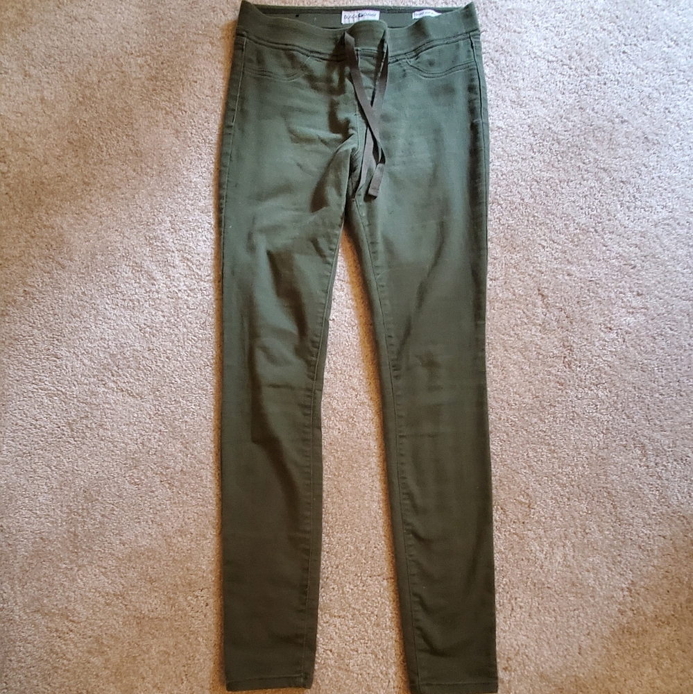 Black Daisy shay knit jeggins green medium